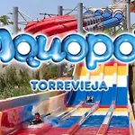 En Urbanizacion Con Piscina Y Jardin En 5 Minutos De La Playa * טורבייחה
