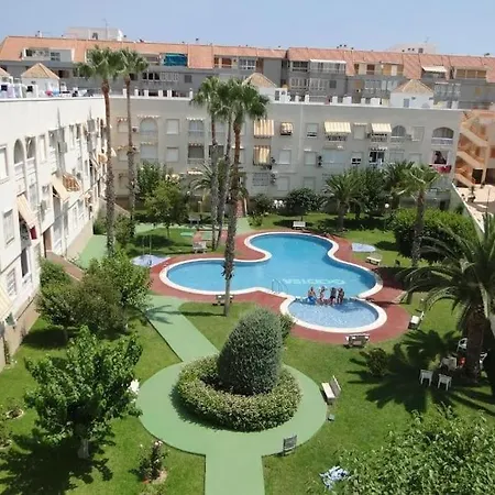 Apartamento En Urbanizacion Con Piscina Y Jardin En 5 Minutos De La Playa *
