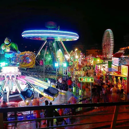 En Urbanizacion Con Piscina Y Jardin En 5 Minutos De La Playa * Torrevieja