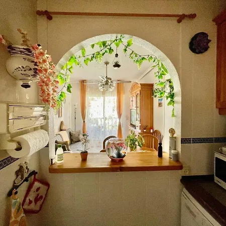 En Urbanizacion Con Piscina Y Jardin En 5 Minutos De La Playa Apartment *